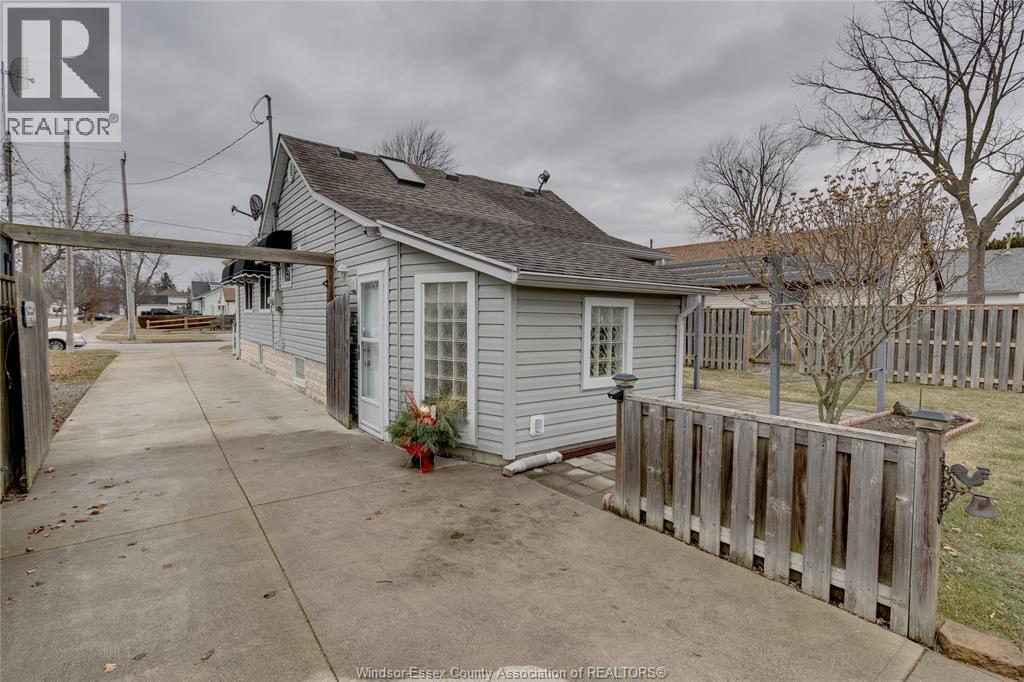 75 Victoria Avenue, Kingsville, Ontario  N9Y 1T2 - Photo 4 - 26001204