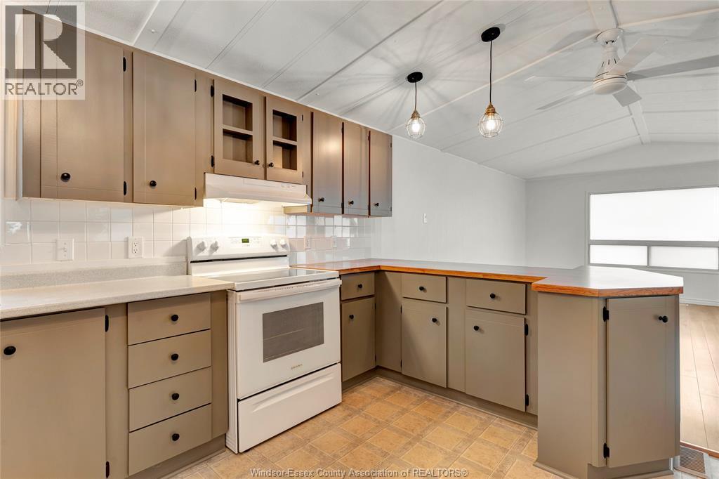 102 Regency Drive, Chatham, Ontario  N7L 5A2 - Photo 6 - 26001181