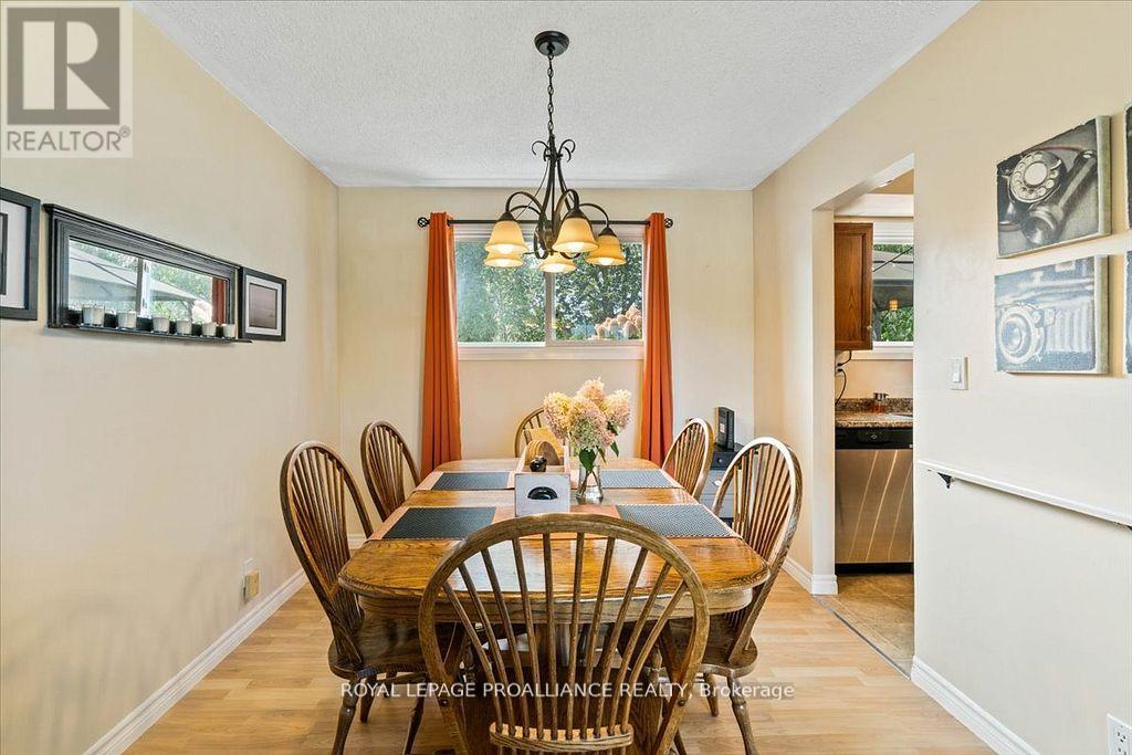 16 Centre Court, Quinte West (Frankford Ward), Ontario  K0K 2C0 - Photo 13 - X12699194