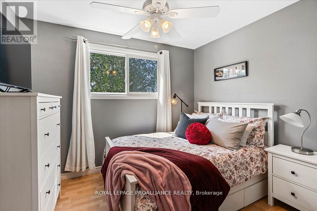 16 Centre Court, Quinte West (Frankford Ward), Ontario  K0K 2C0 - Photo 20 - X12699194