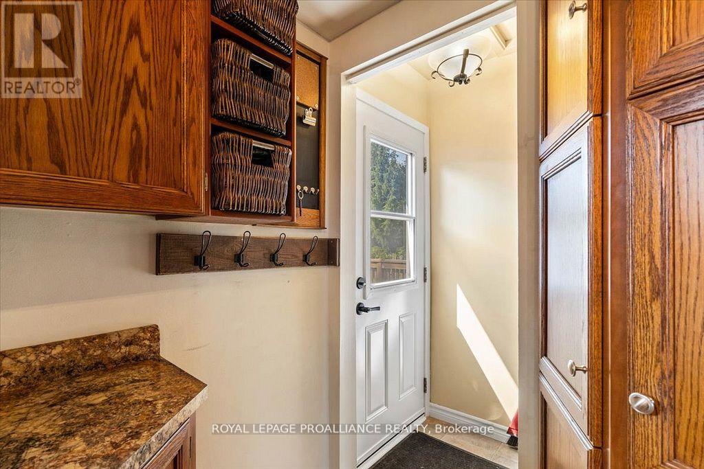 16 Centre Court, Quinte West (Frankford Ward), Ontario  K0K 2C0 - Photo 14 - X12699194