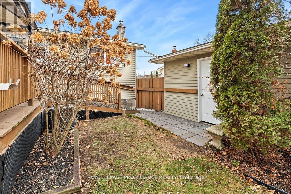 16 Centre Court, Quinte West (Frankford Ward), Ontario  K0K 2C0 - Photo 31 - X12699194