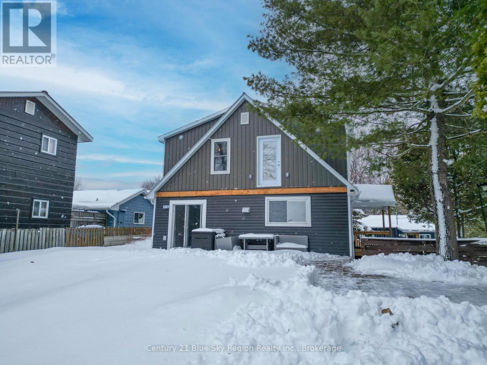 12 Mowat Crescent, North Bay, Ontario  P1A 1R5 - Photo 6 - X12699418