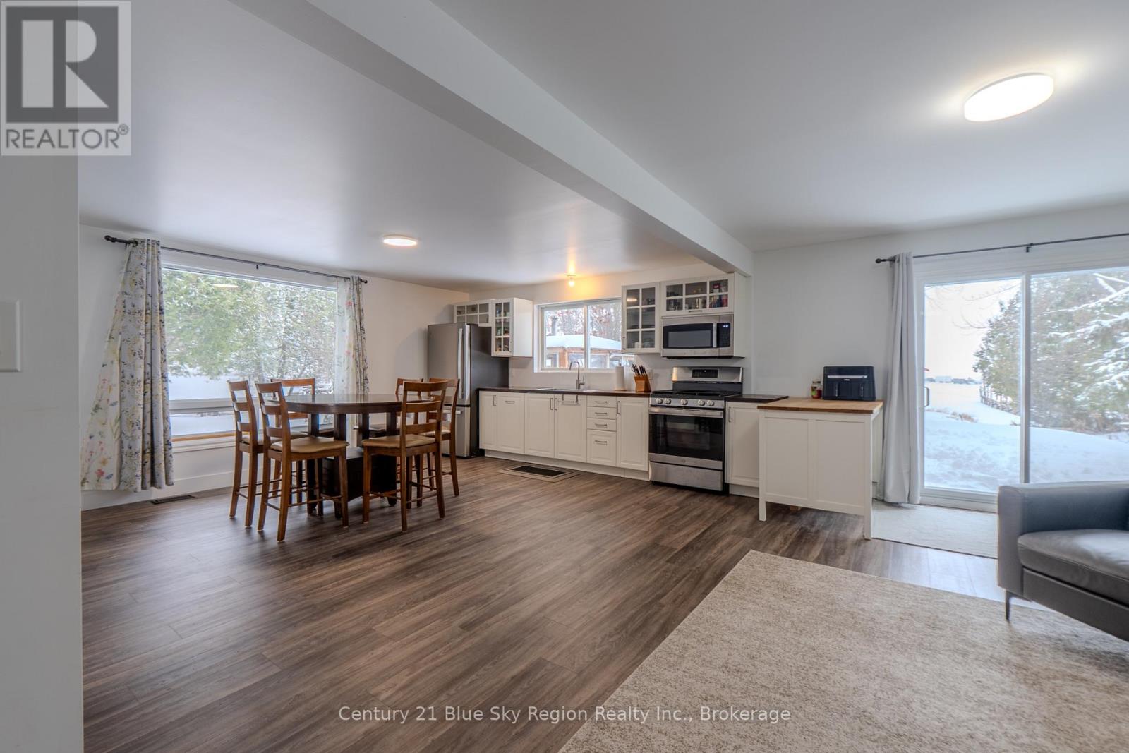 12 Mowat Crescent, North Bay, Ontario  P1A 1R5 - Photo 8 - X12699418