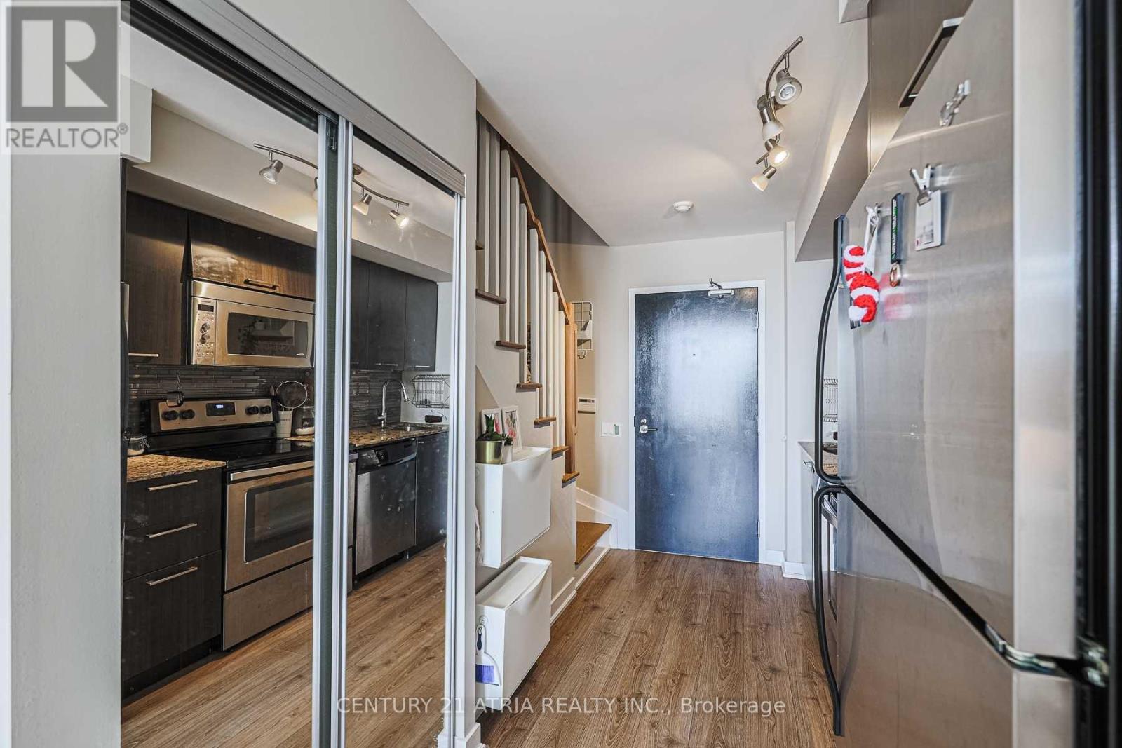 421 - 775 King Street W, Toronto, Ontario  M5V 2K3 - Photo 9 - C12699312