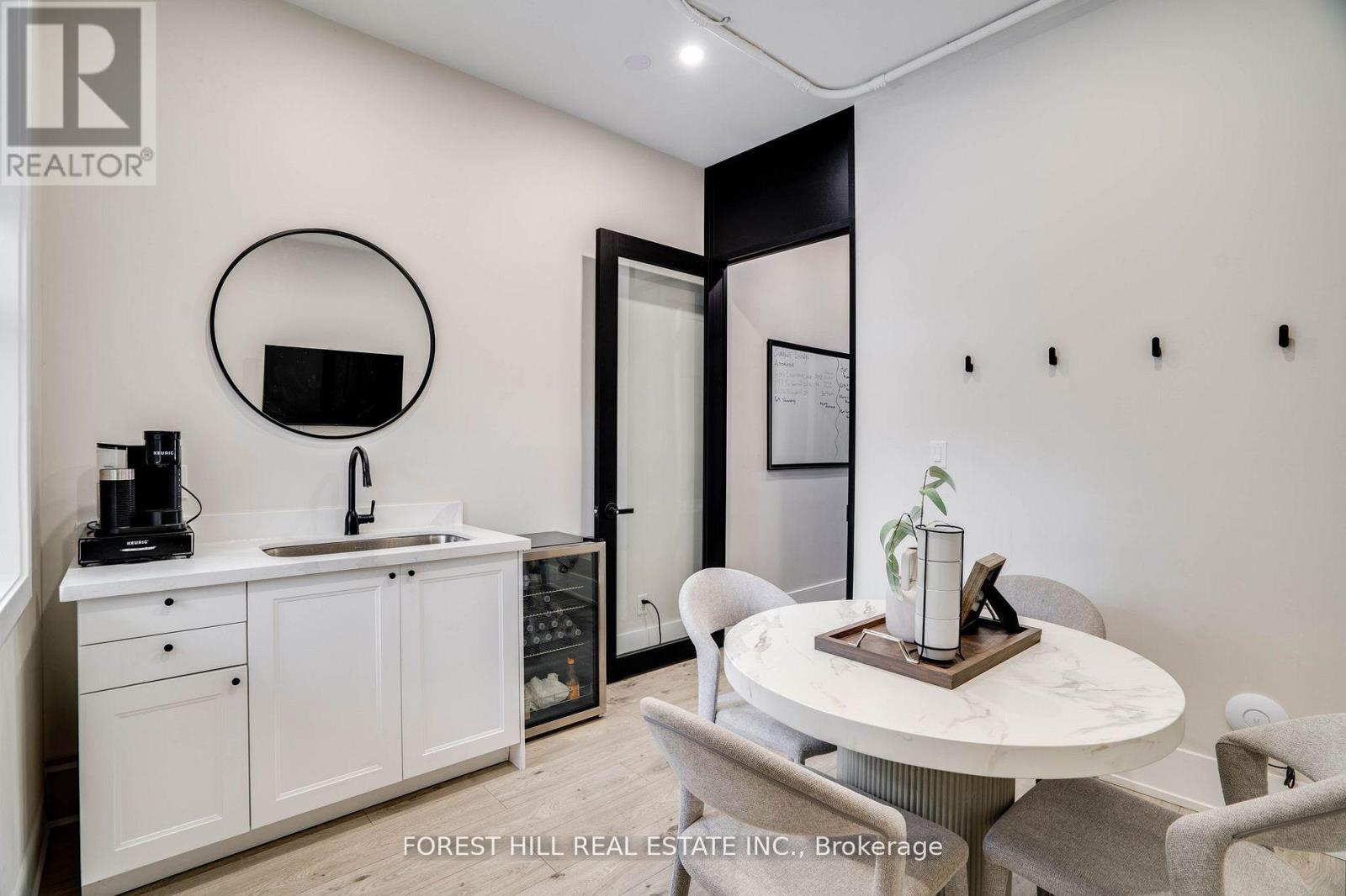 659 St Clair Avenue W, Toronto, Ontario  M6K 0G7 - Photo 33 - C12699348