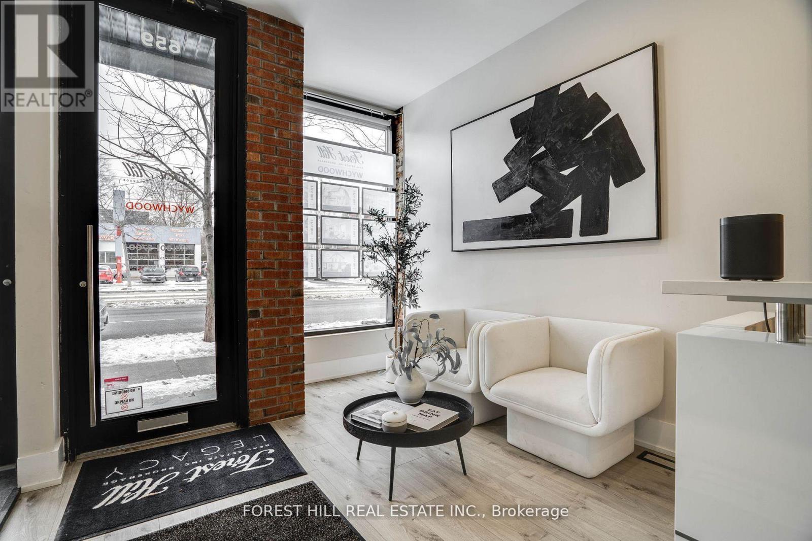 659 St Clair Avenue W, Toronto, Ontario  M6K 0G7 - Photo 8 - C12699348