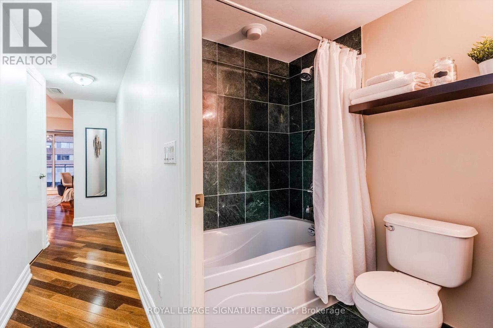 709 - 8 Scollard Street, Toronto, Ontario  M5R 1M2 - Photo 5 - C12699374