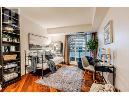 709 - 8 SCOLLARD STREET, Toronto, Ontario