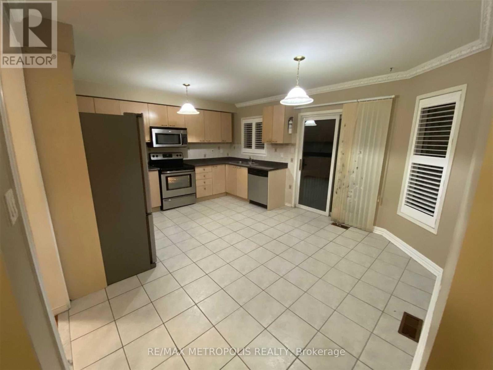 1203 Monica Cook Place, Pickering, Ontario  L1W 4A4 - Photo 6 - E12699380