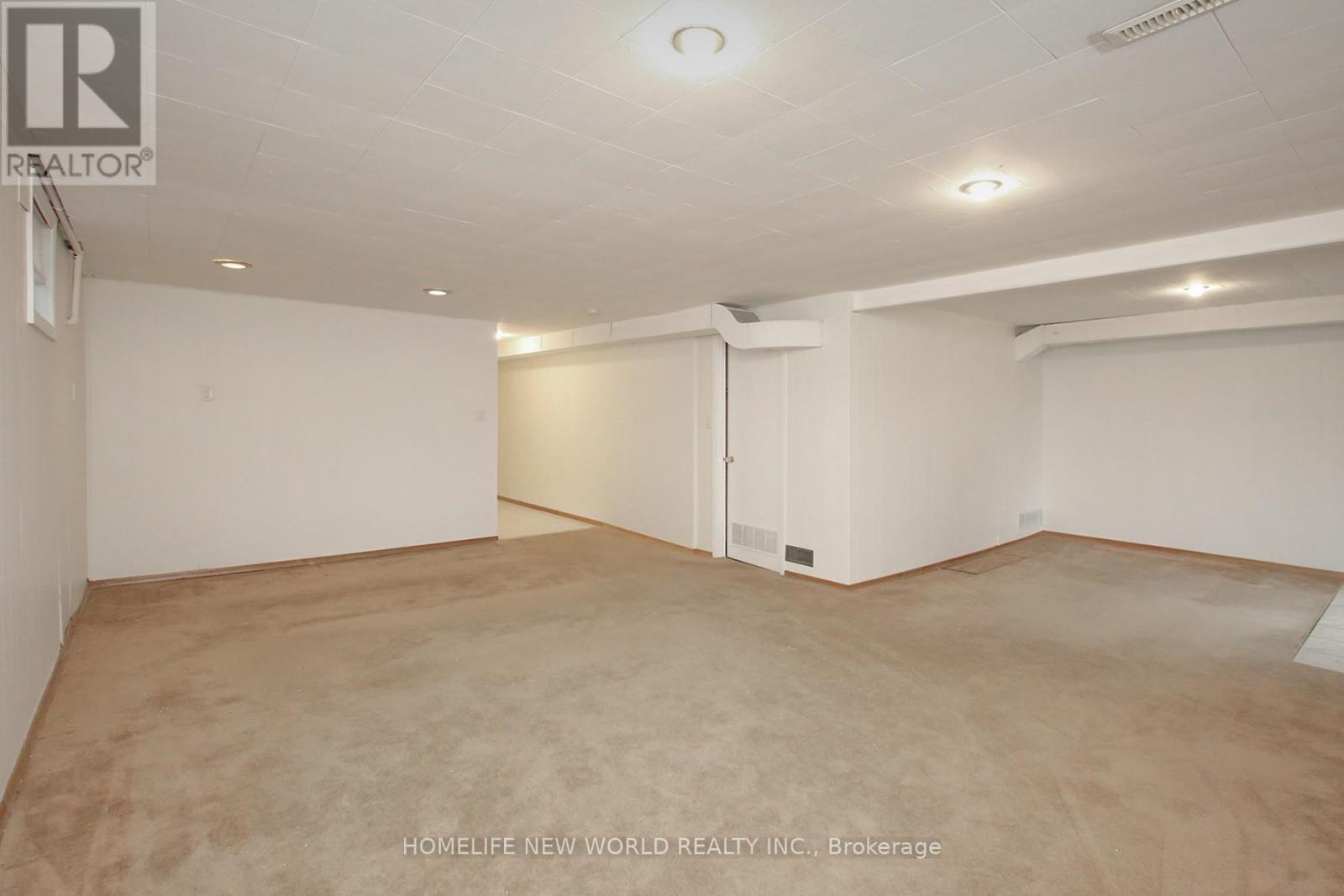 30 Lowbank Court, Toronto, Ontario  M2M 3A4 - Photo 24 - C12696370