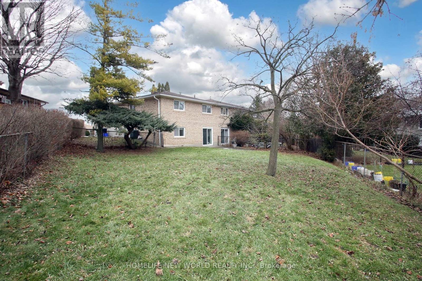 30 Lowbank Court, Toronto, Ontario  M2M 3A4 - Photo 28 - C12696370