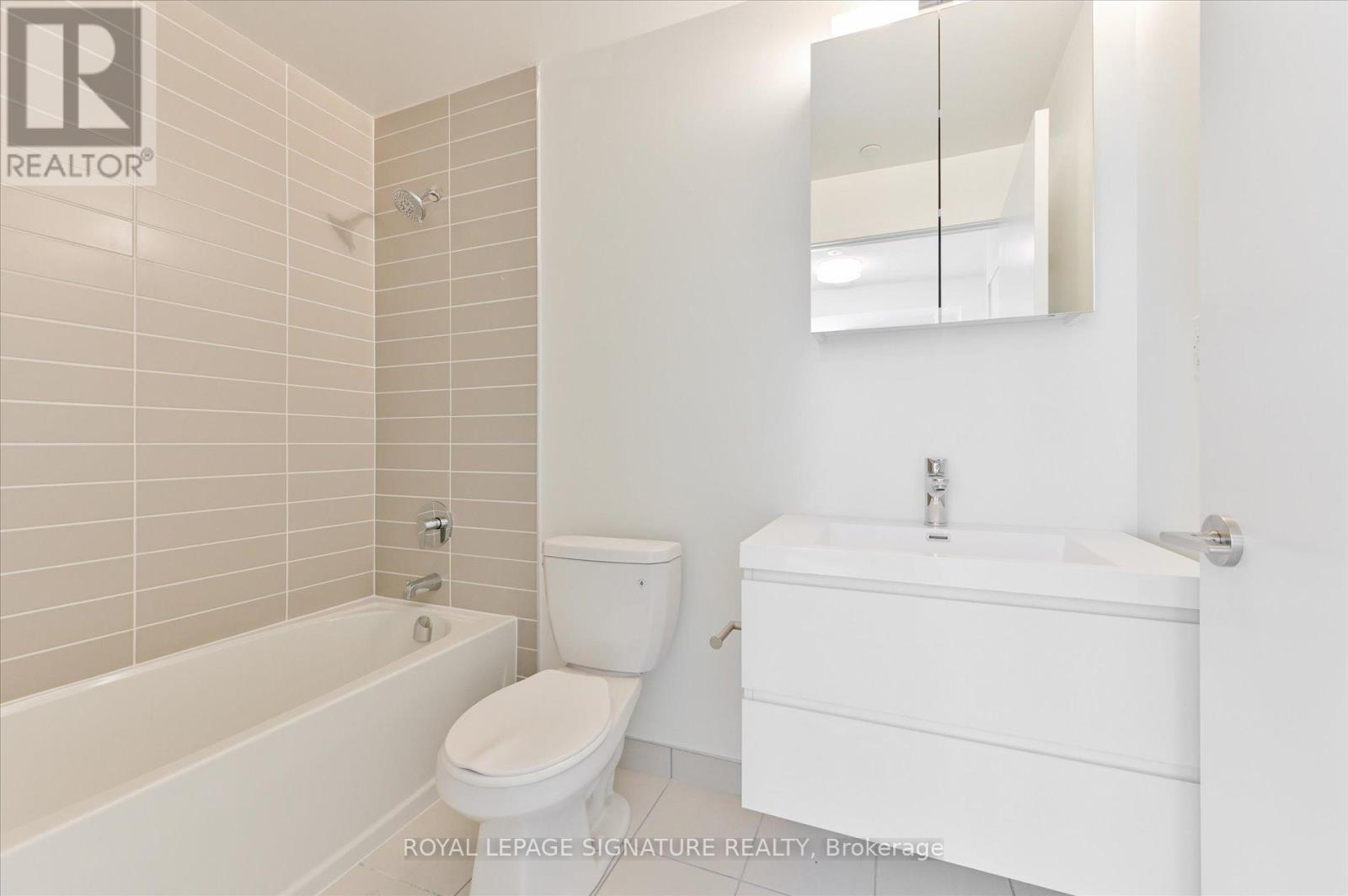 C315 - 38 Simcoe Promenade, Markham, Ontario  L6G 1B3 - Photo 12 - N12547584