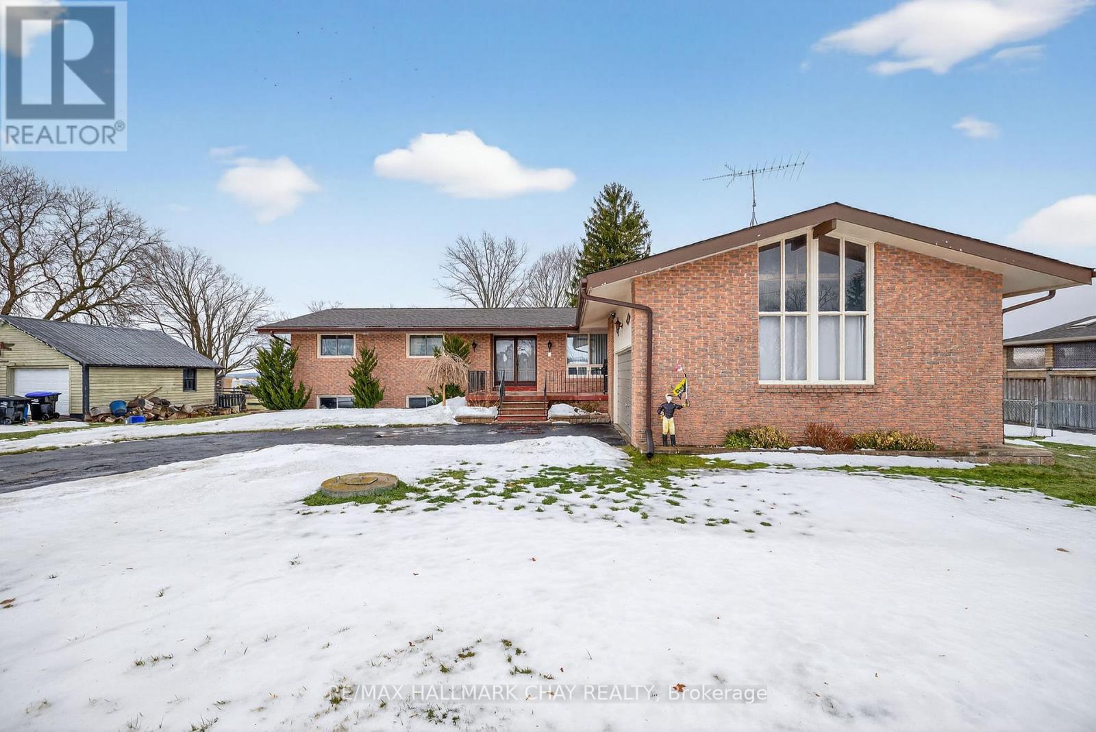 3735 9th Line, Bradford West Gwillimbury, Ontario  L3Z 3S6 - Photo 3 - N12698820