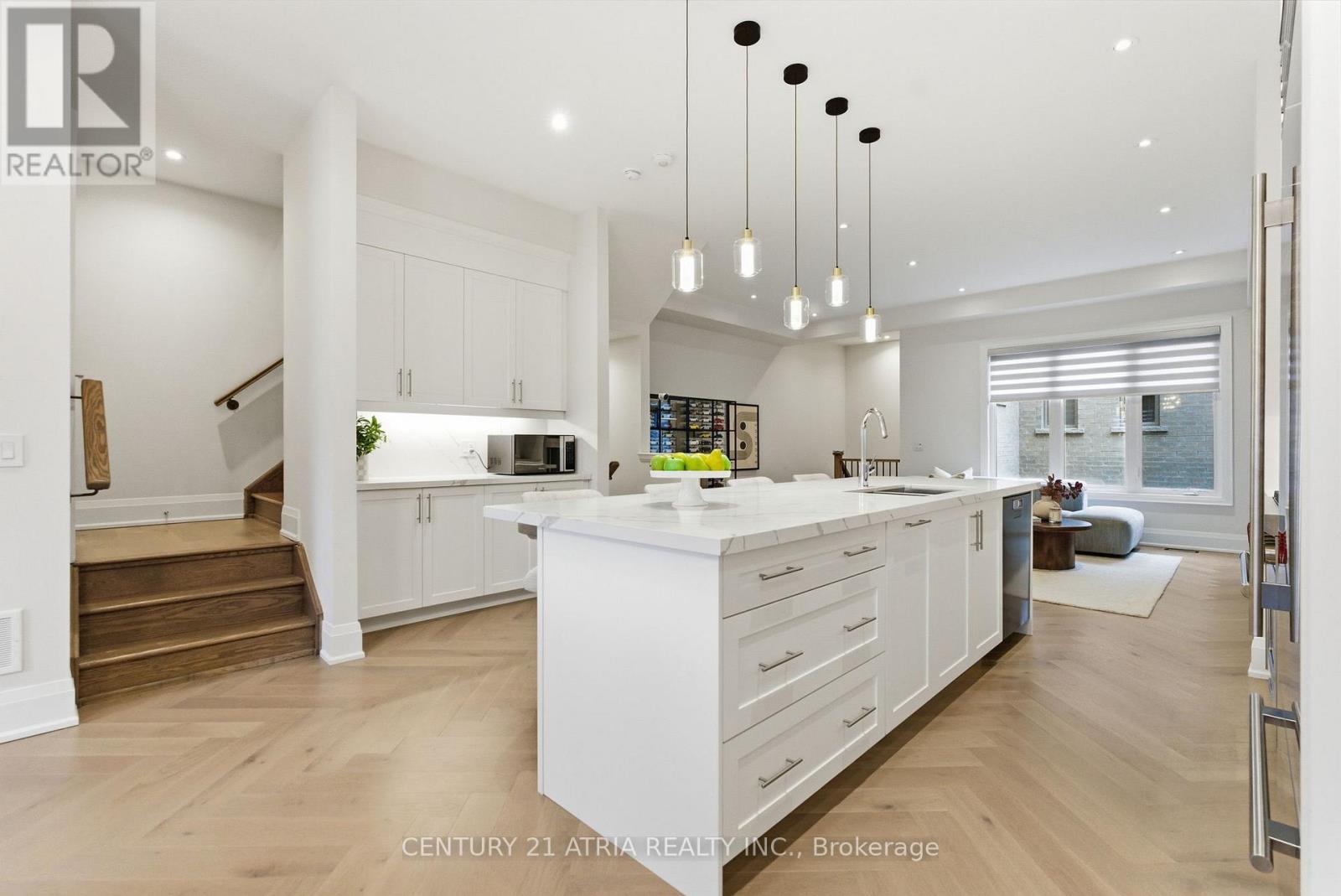 9404 Bayview Avenue, Richmond Hill, Ontario  L4C 4Z2 - Photo 13 - N12699244