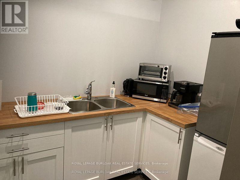 26 - 760 Laurentian Drive, Burlington, Ontario  L7N 3V6 - Photo 5 - W12585134