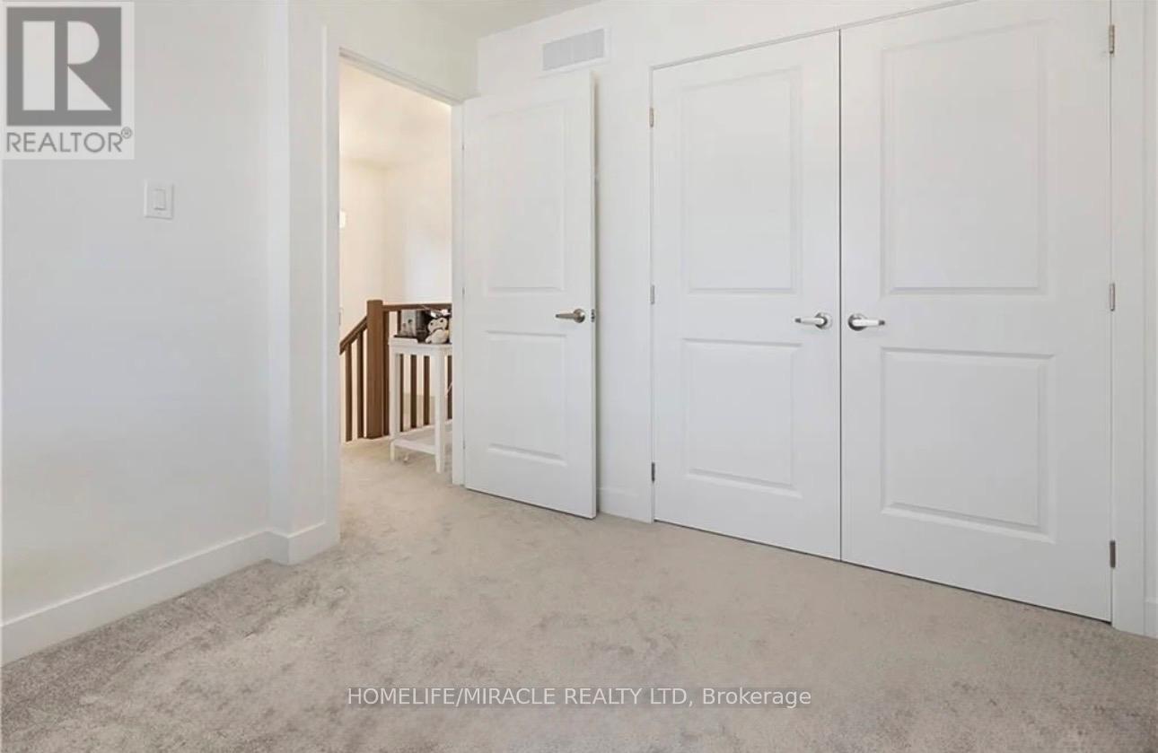 208 Monticello Avenue, Ottawa, Ontario  K2S 0J7 - Photo 12 - X12699234