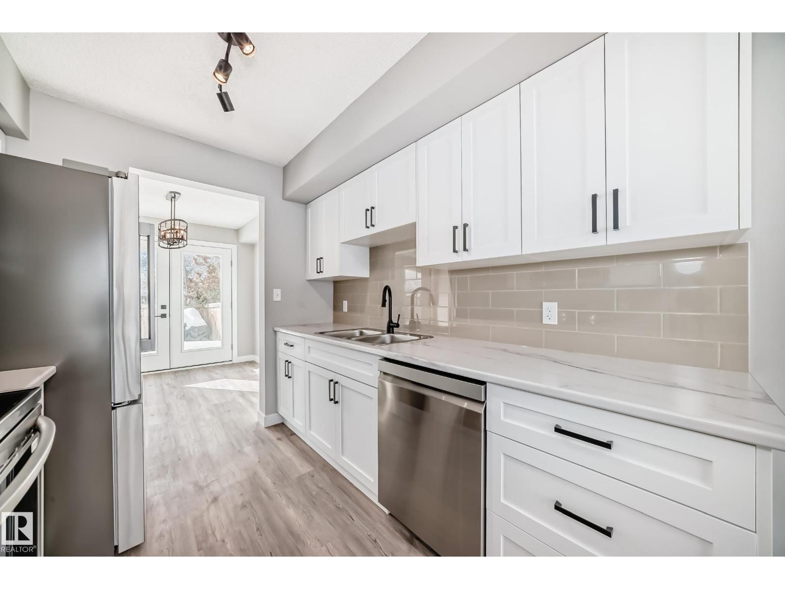 273 Grandin Vg, St. Albert, Alberta  T8N 2R6 - Photo 6 - E4470116