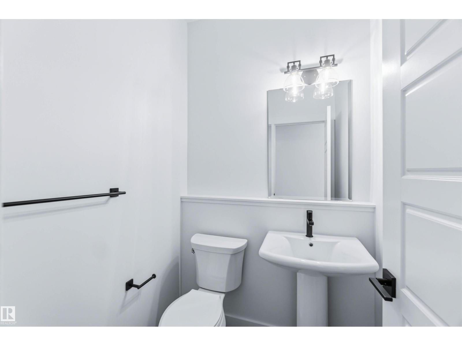 2211 4 Av Sw, Edmonton, Alberta  T6X 3L4 - Photo 13 - E4470119