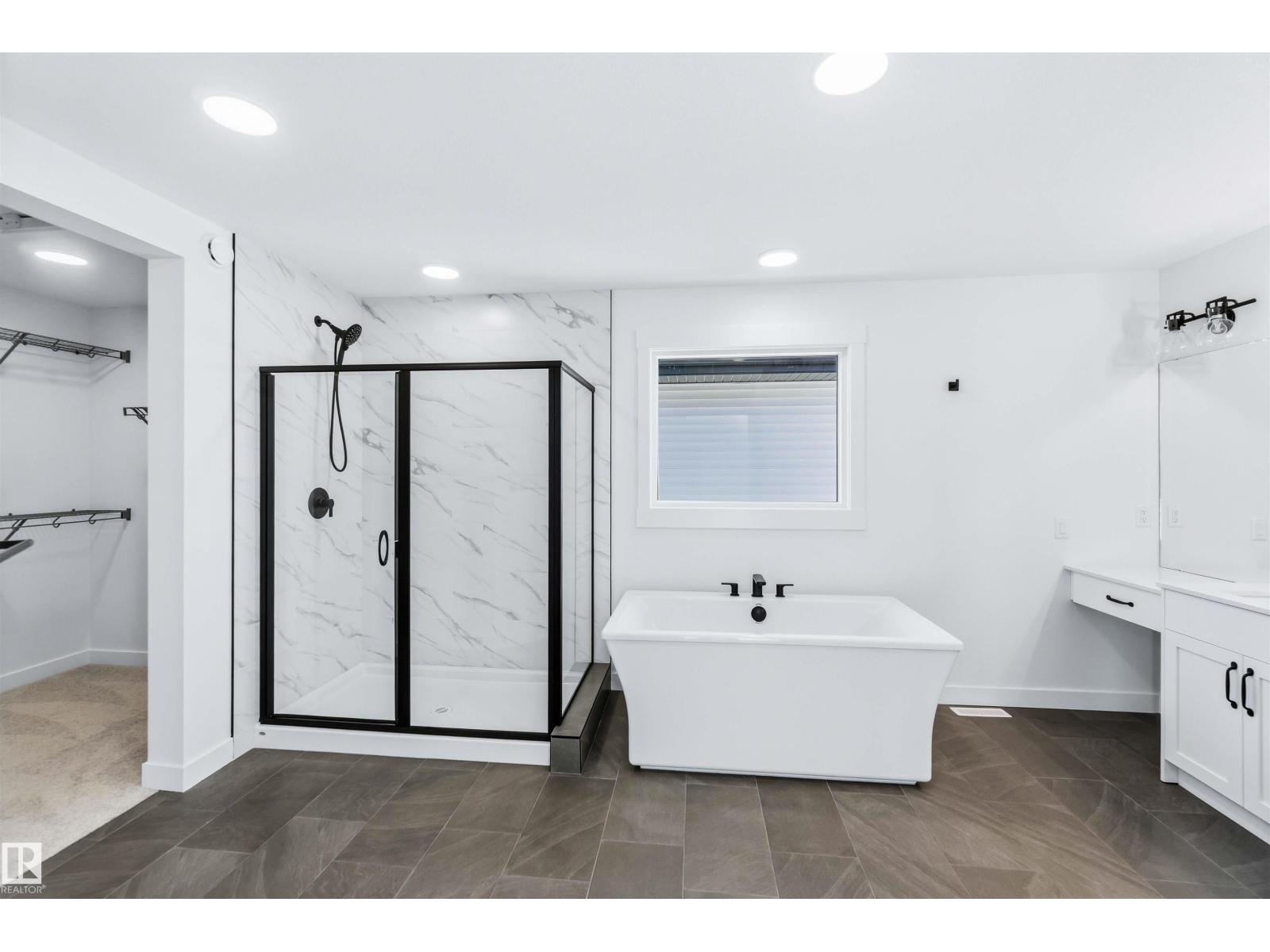 2211 4 Av Sw, Edmonton, Alberta  T6X 3L4 - Photo 28 - E4470119