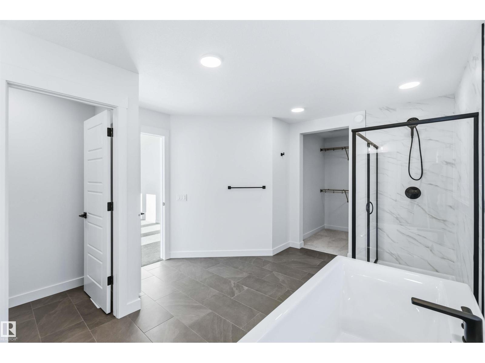 2211 4 Av Sw, Edmonton, Alberta  T6X 3L4 - Photo 30 - E4470119