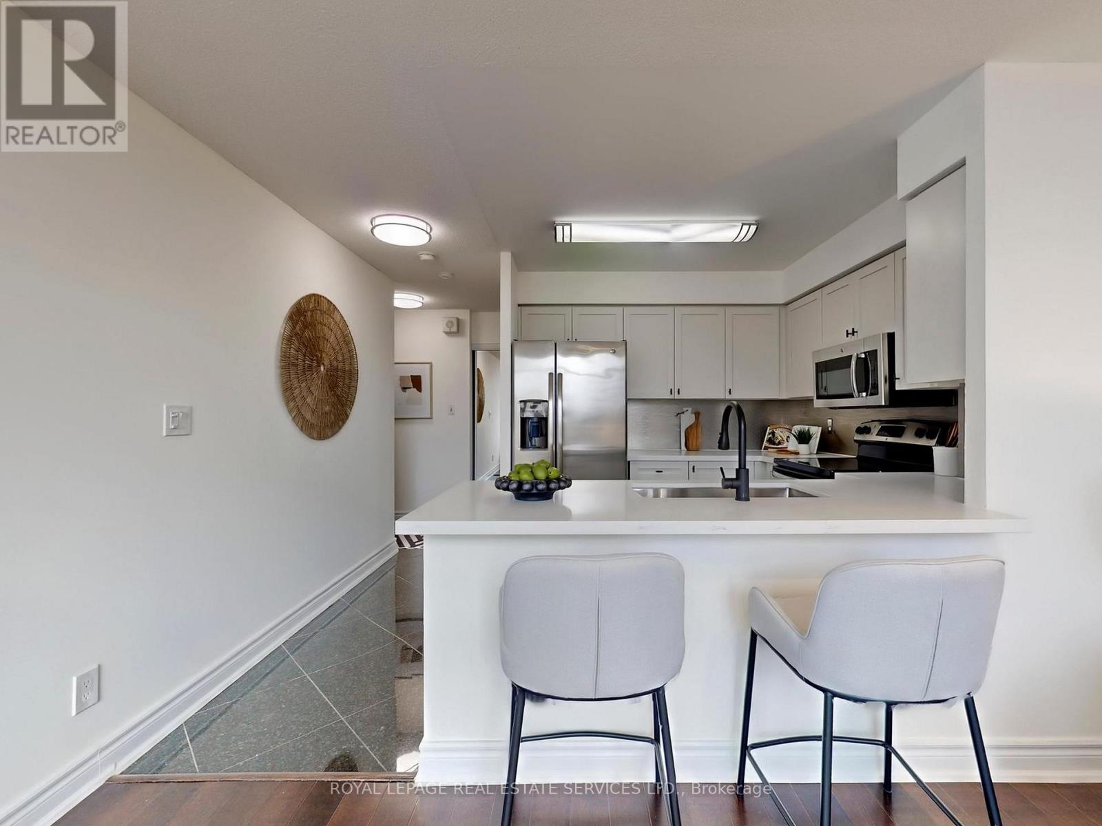 308 - 51 Baffin Court, Richmond Hill, Ontario  L4B 4P6 - Photo 12 - N12699328