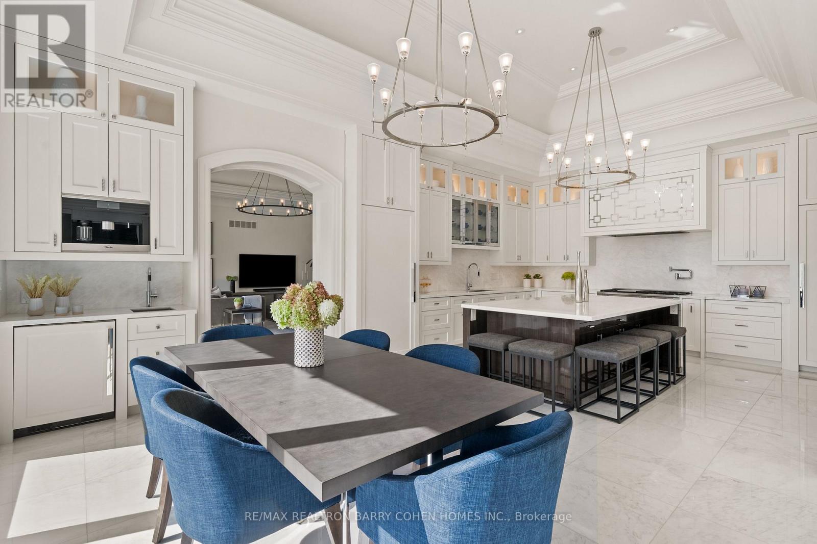 116 Eden Vale Drive, King, Ontario  L7B 1L9 - Photo 7 - N12699372