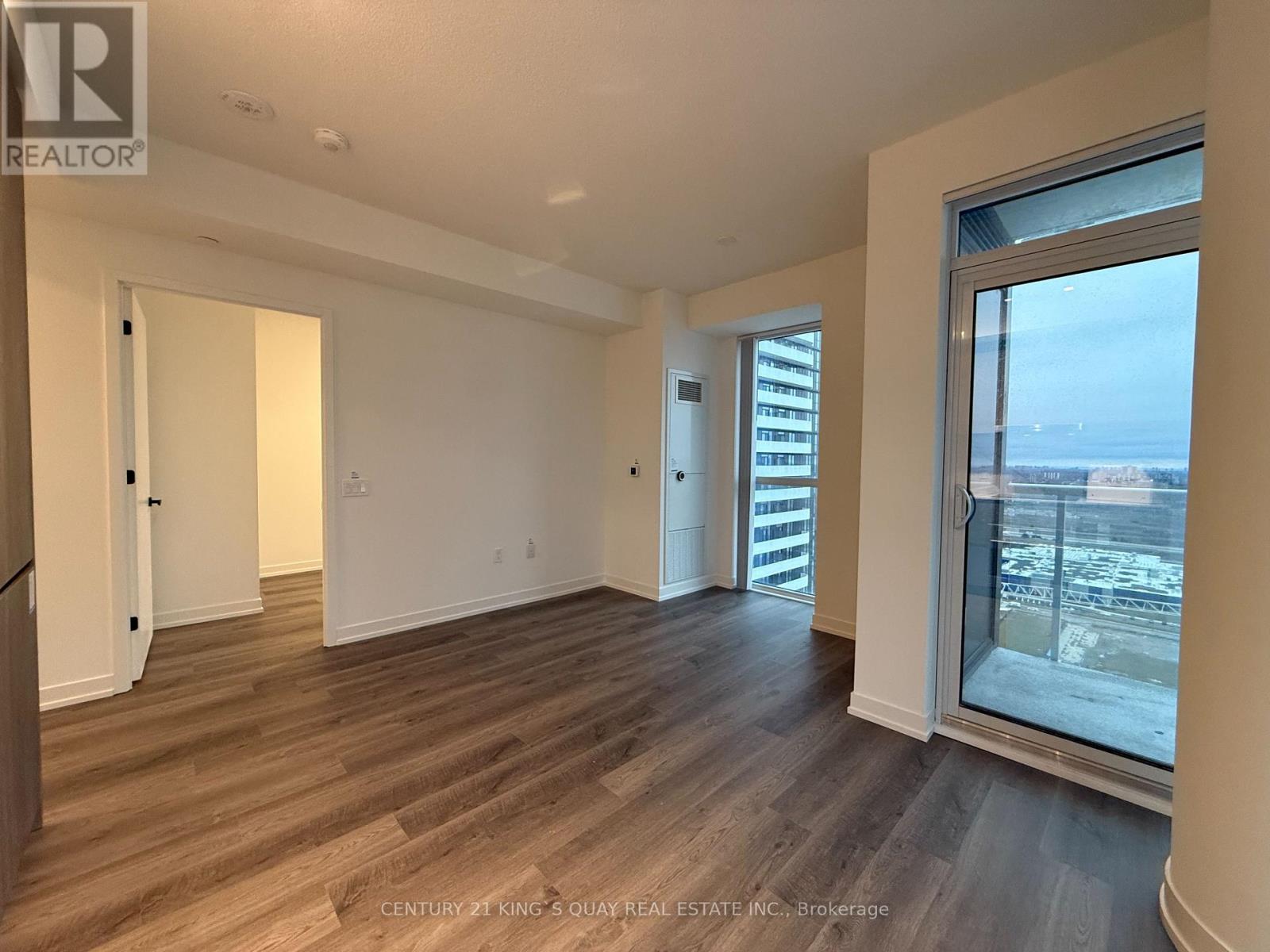 3312 - 8 Interchange Way, Vaughan, Ontario  L4K 0R2 - Photo 3 - N12699384