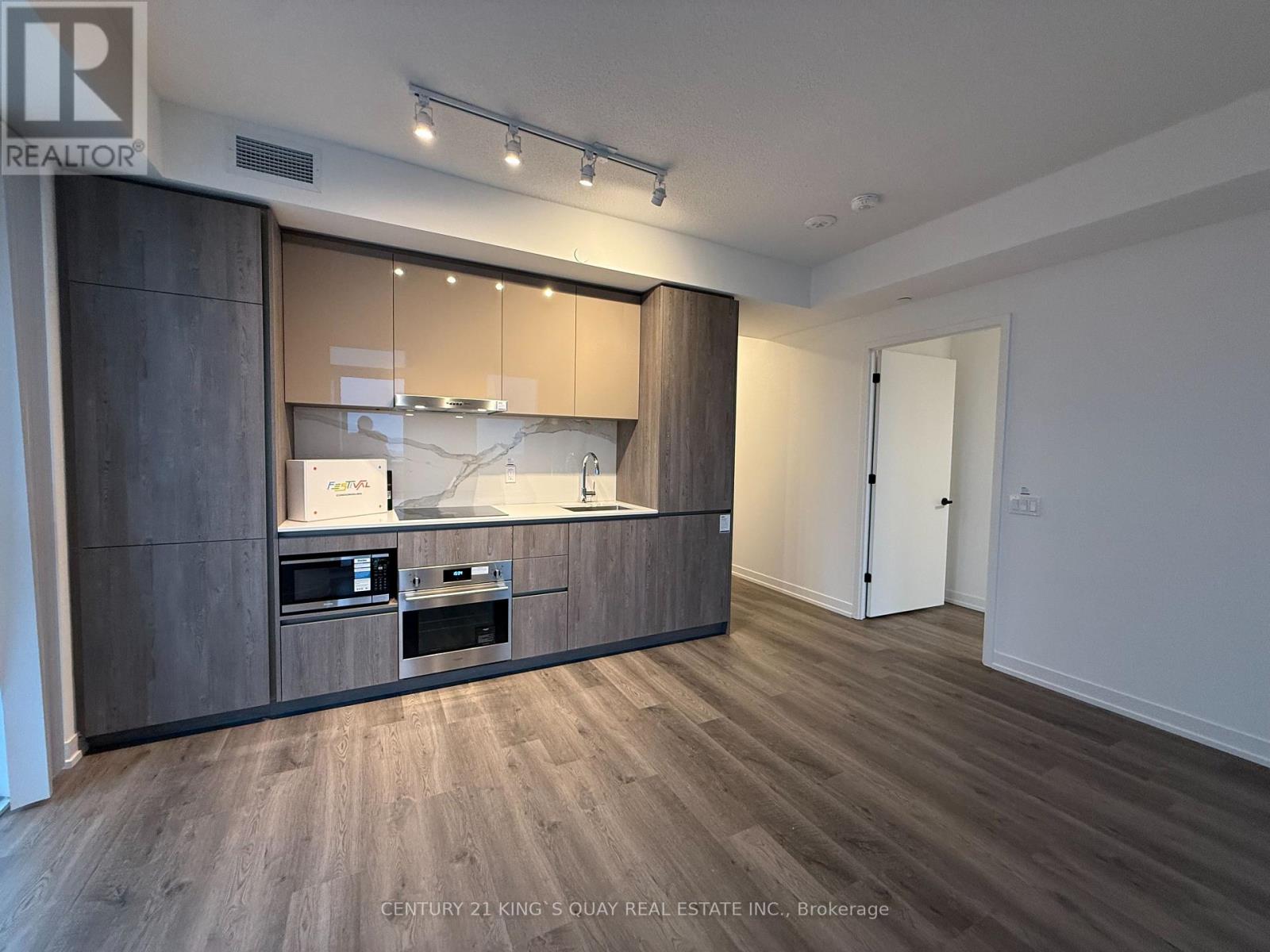 3312 - 8 Interchange Way, Vaughan, Ontario  L4K 0R2 - Photo 7 - N12699384