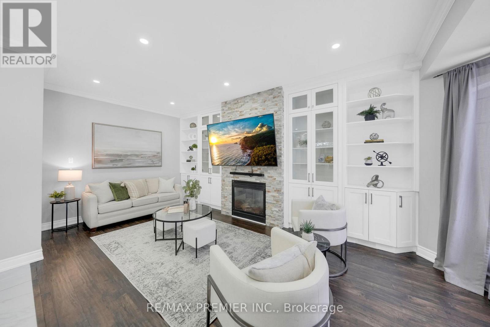 201 West Lawn Crescent, Whitchurch-Stouffville, Ontario  L4A 0B3 - Photo 17 - N12699406