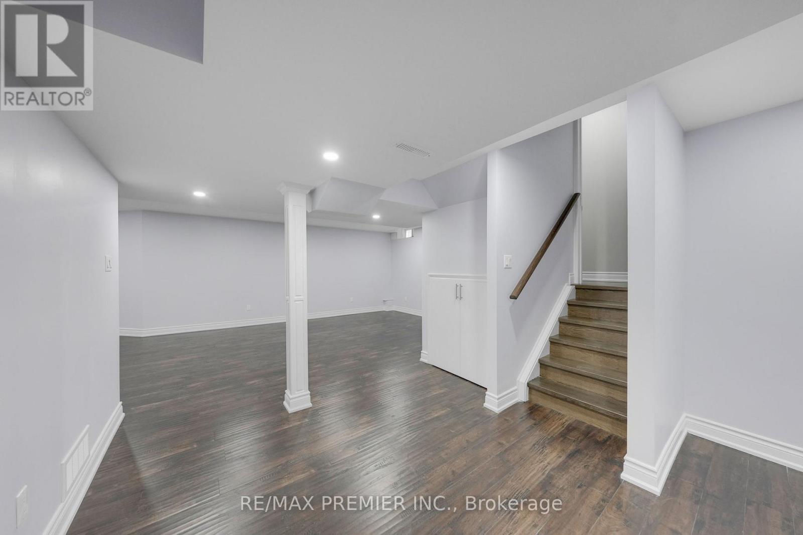 201 West Lawn Crescent, Whitchurch-Stouffville, Ontario  L4A 0B3 - Photo 35 - N12699406