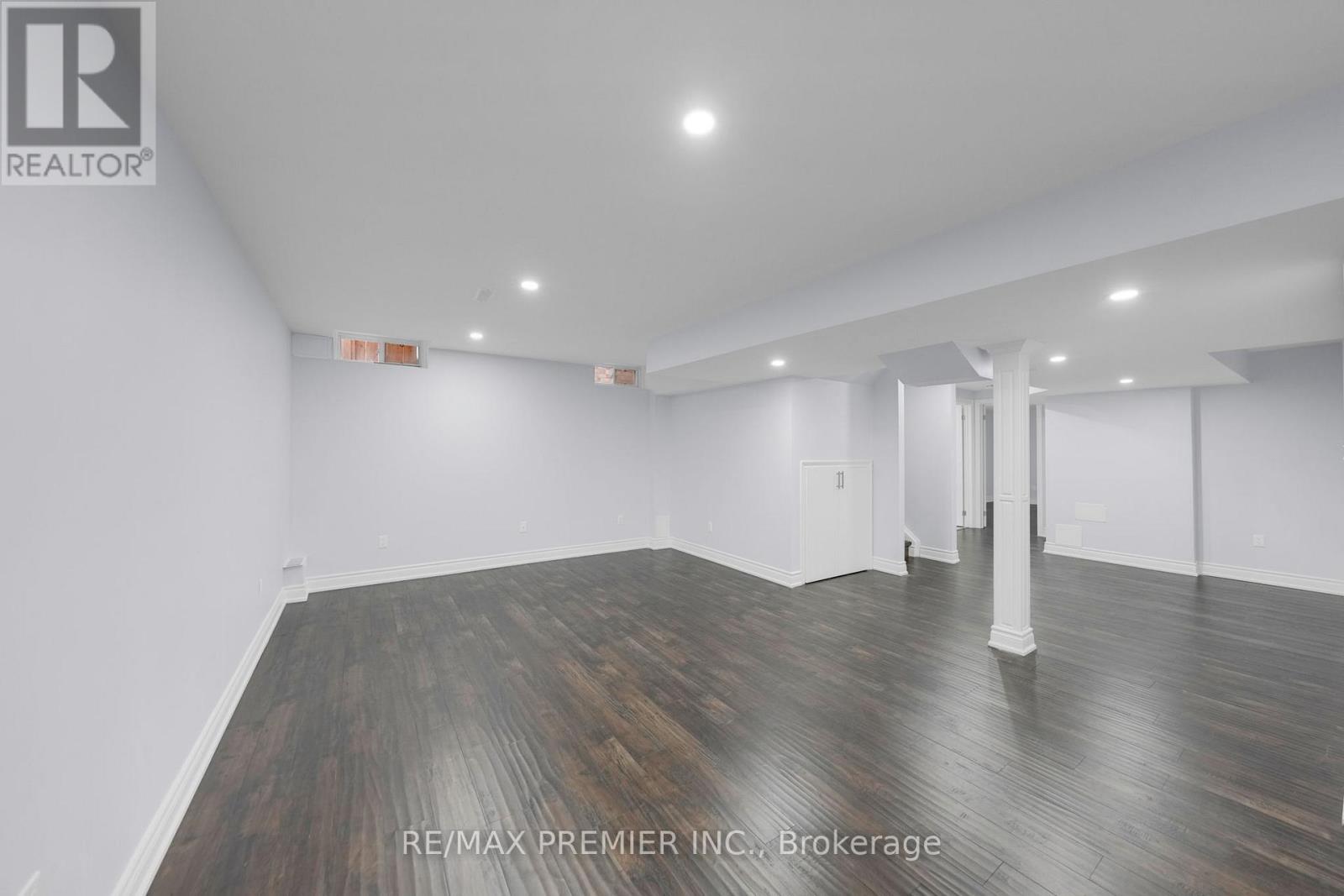 201 West Lawn Crescent, Whitchurch-Stouffville, Ontario  L4A 0B3 - Photo 38 - N12699406