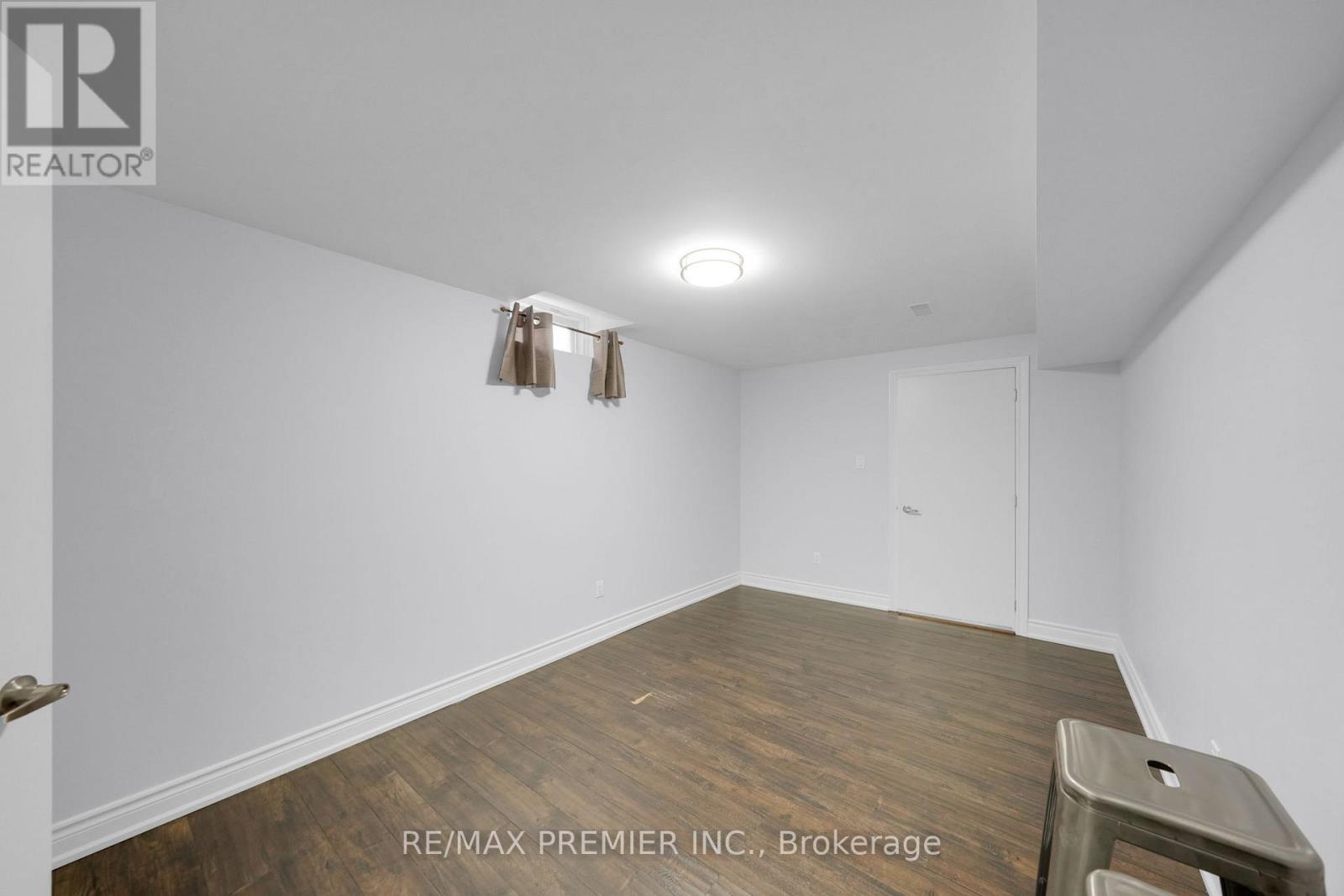 201 West Lawn Crescent, Whitchurch-Stouffville, Ontario  L4A 0B3 - Photo 40 - N12699406