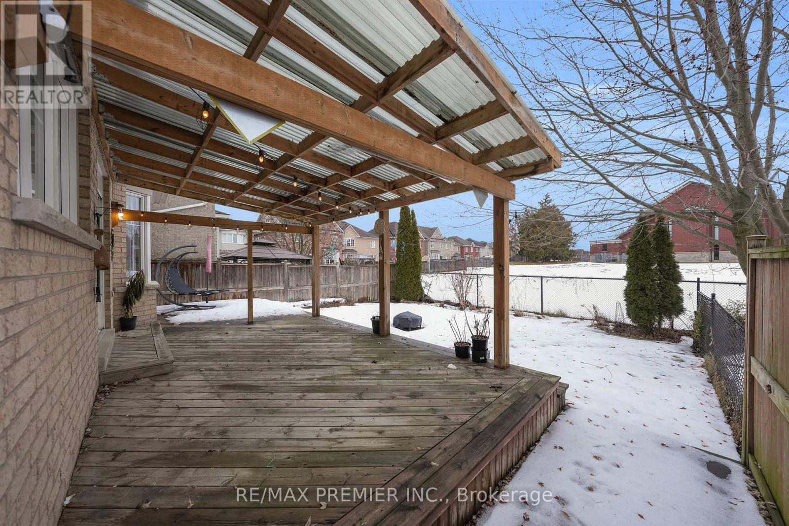 201 West Lawn Crescent, Whitchurch-Stouffville, Ontario  L4A 0B3 - Photo 42 - N12699406