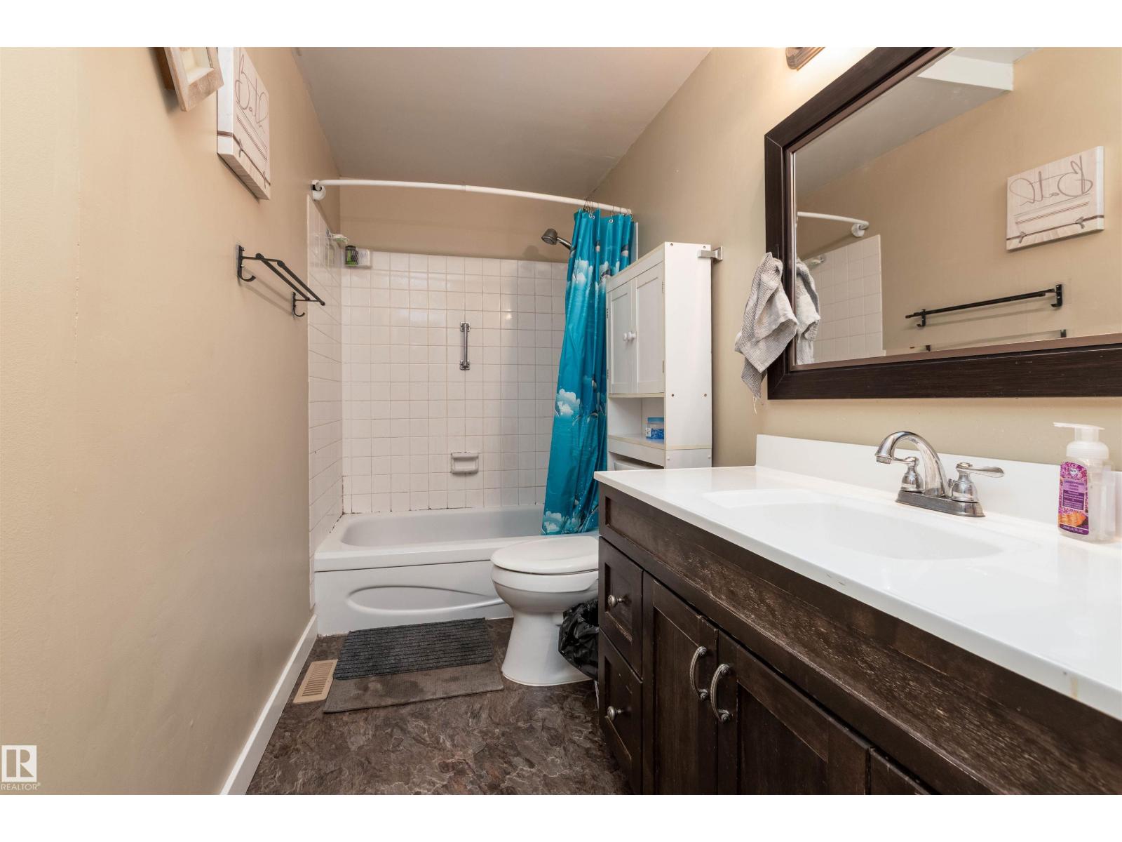 2031 Saddleback Rd Nw, Edmonton, Alberta  T6J 4T4 - Photo 20 - E4470120