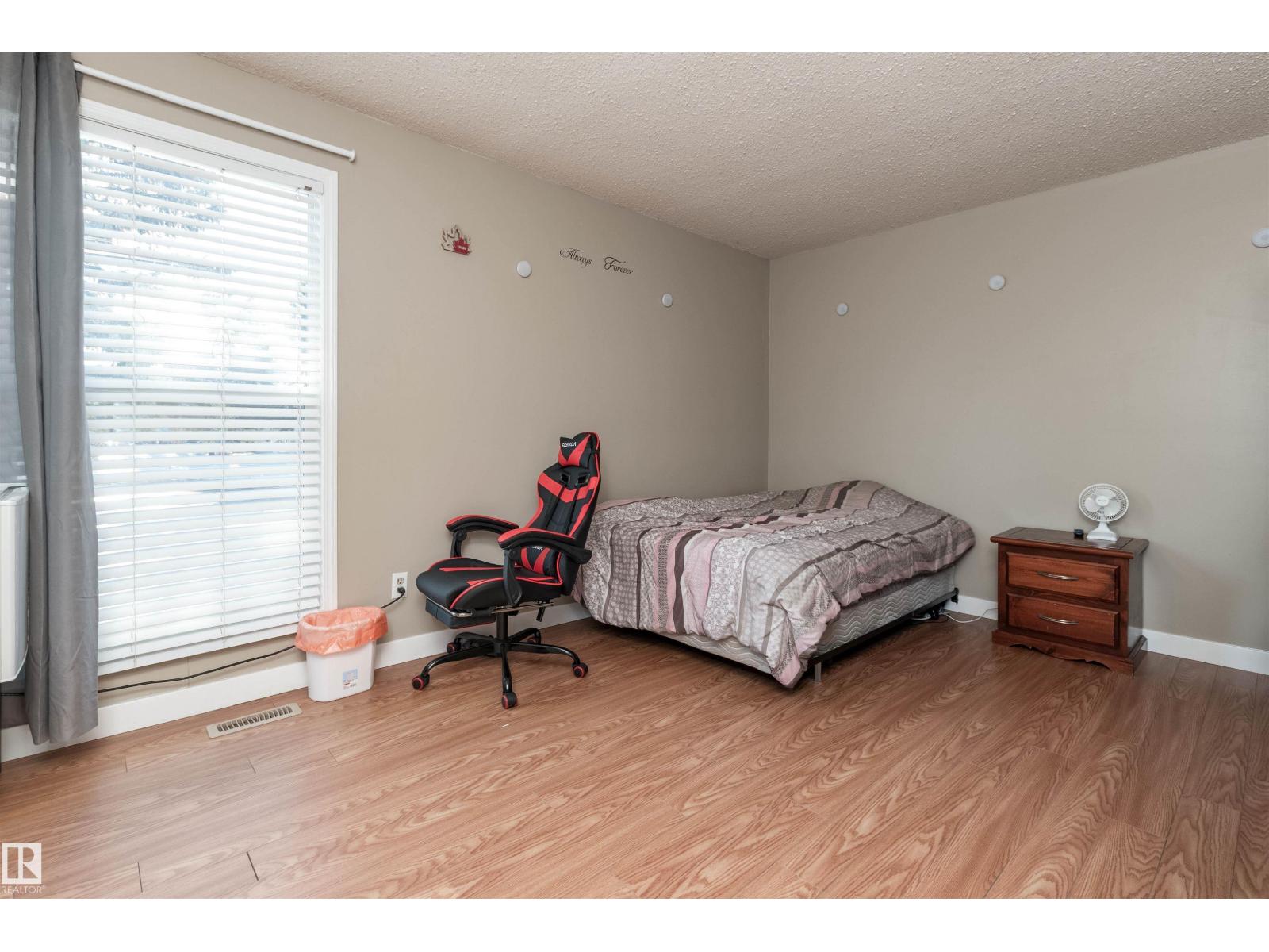 2031 Saddleback Rd Nw, Edmonton, Alberta  T6J 4T4 - Photo 17 - E4470120