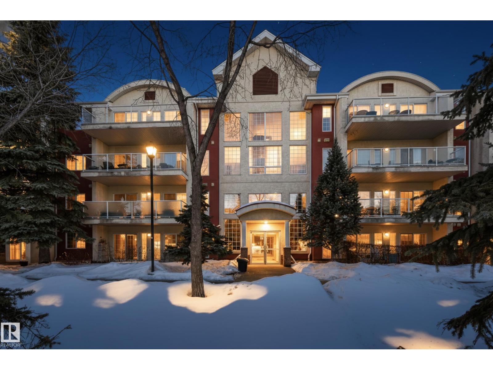 #101 12110 106 AV NW, Edmonton, Alberta