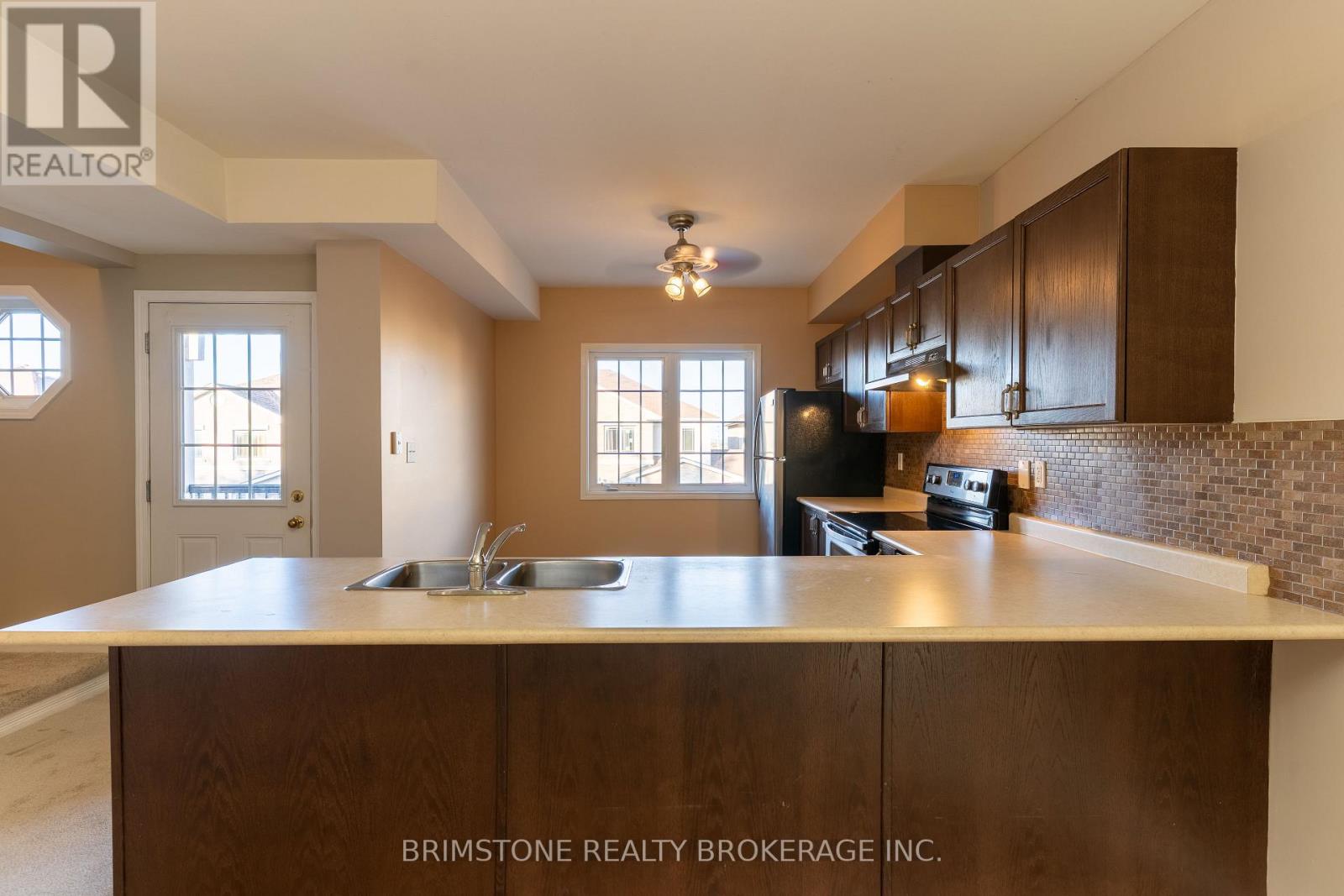 #33 / #34 - 175 Stanley Street, Barrie (East Bayfield), Ontario  L4M 0G2 - Photo 24 - S12699310