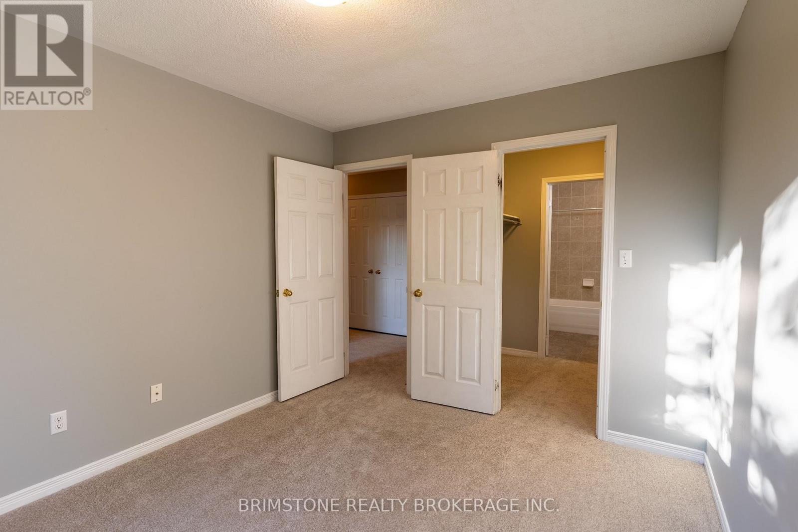 #33 / #34 - 175 Stanley Street, Barrie (East Bayfield), Ontario  L4M 0G2 - Photo 29 - S12699310