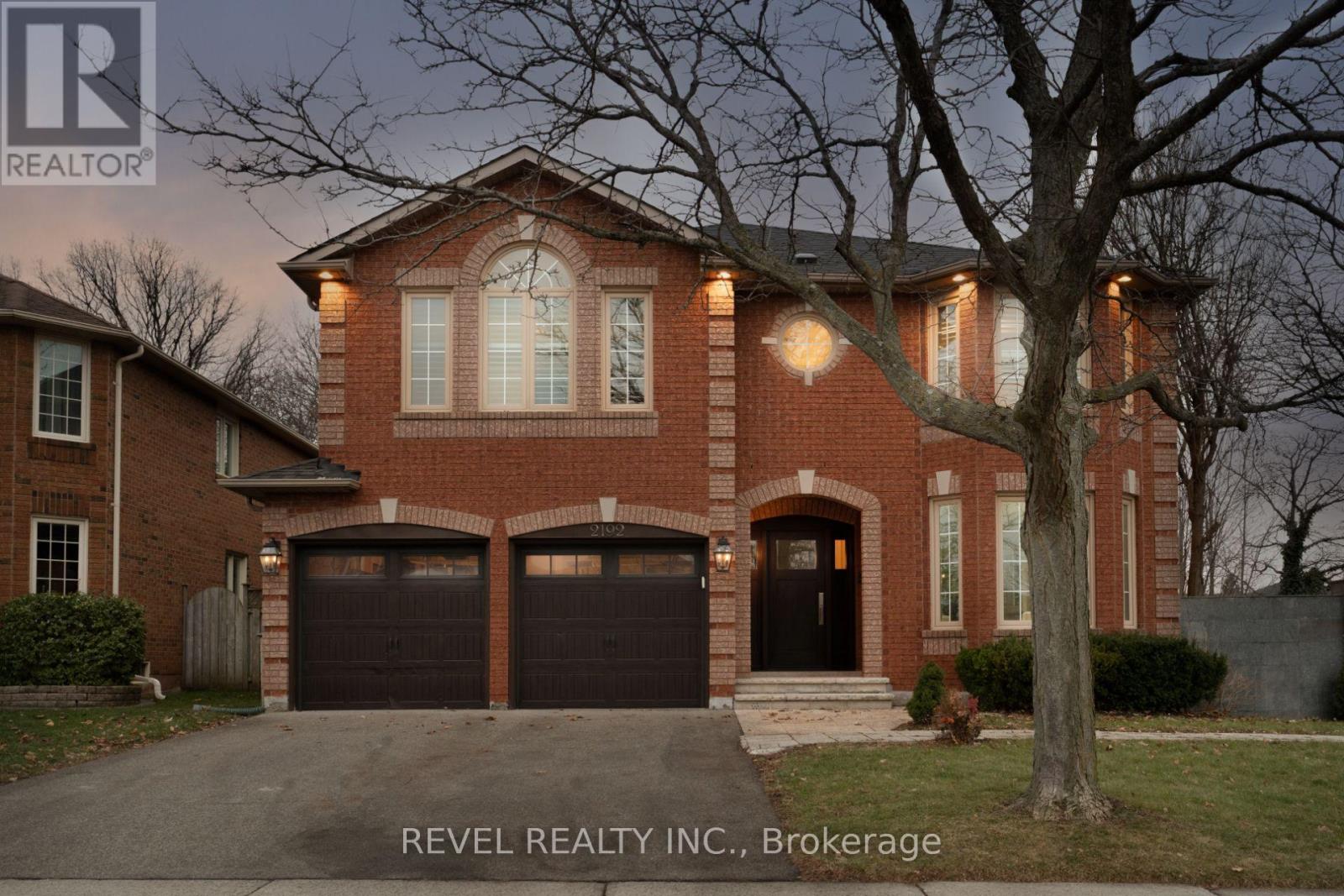 2192 OAKMEAD BOULEVARD, Oakville, Ontario