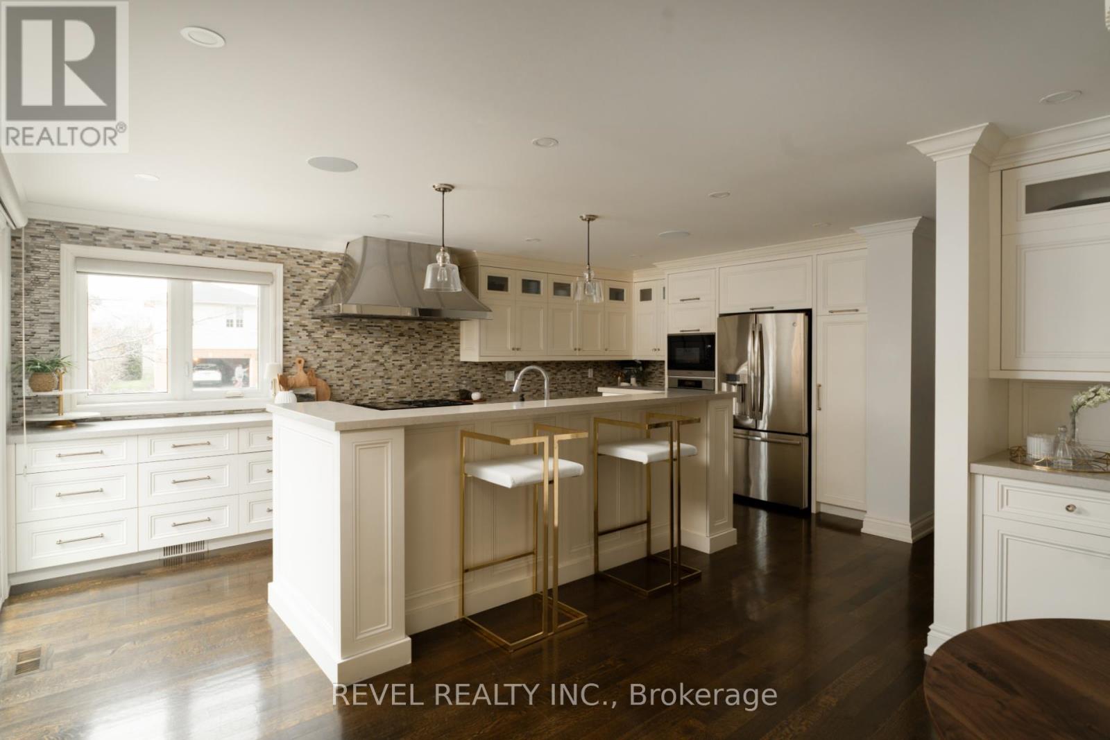 2192 Oakmead Boulevard, Oakville, Ontario  L6H 6B4 - Photo 9 - W12699318