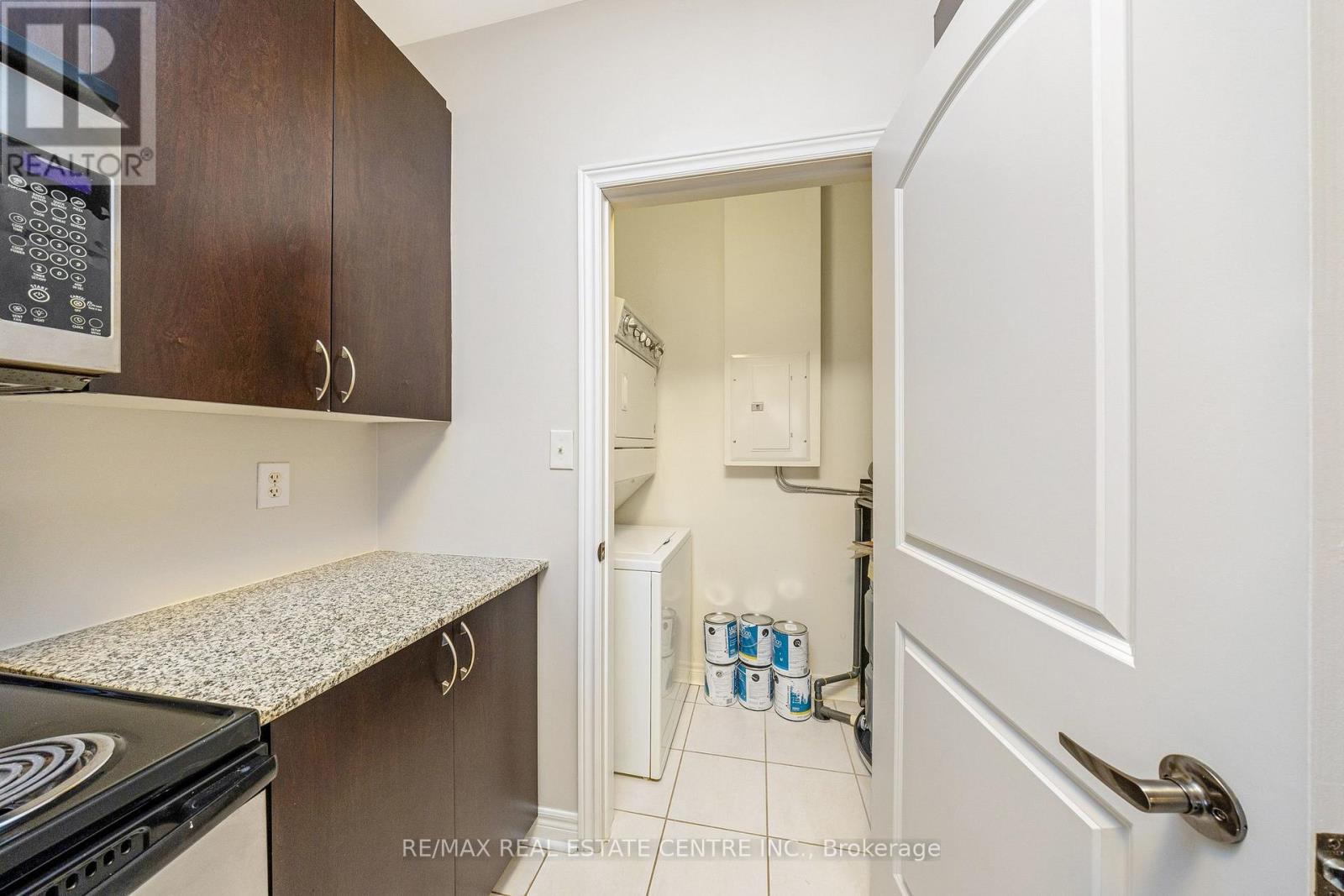 216 - 383 Main Street E, Milton, Ontario  L9T 3K8 - Photo 16 - W12699344