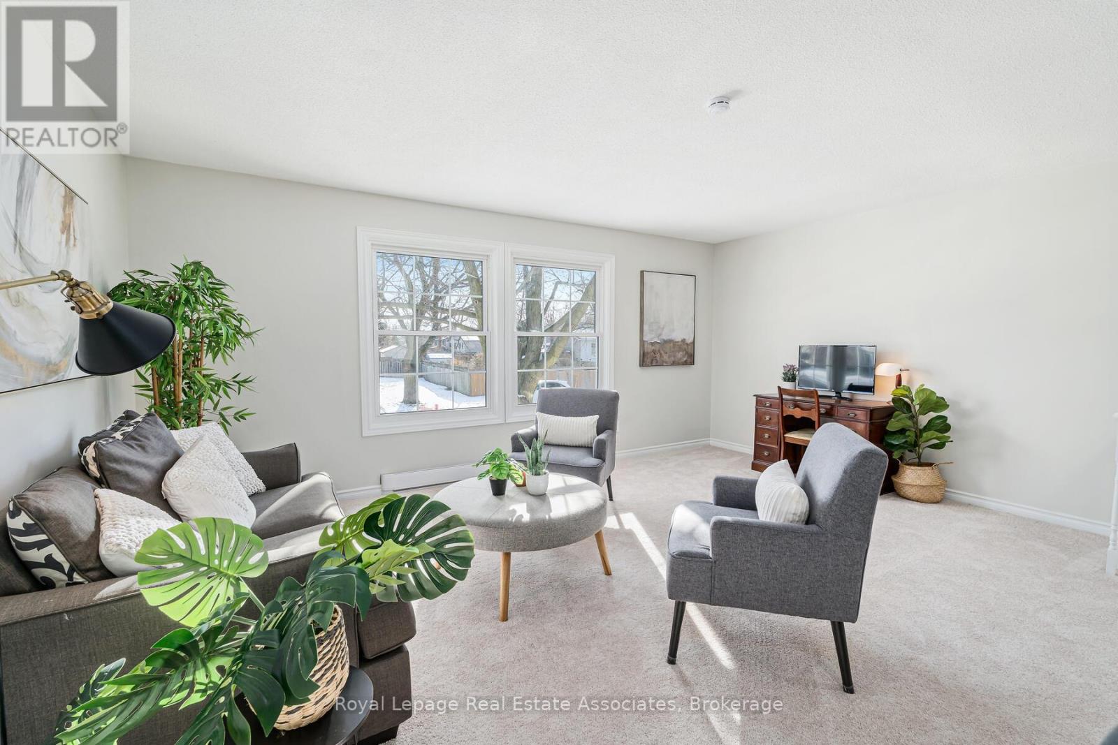 358 Mcnabb Crescent, Milton, Ontario  L9T 3G2 - Photo 10 - W12699370