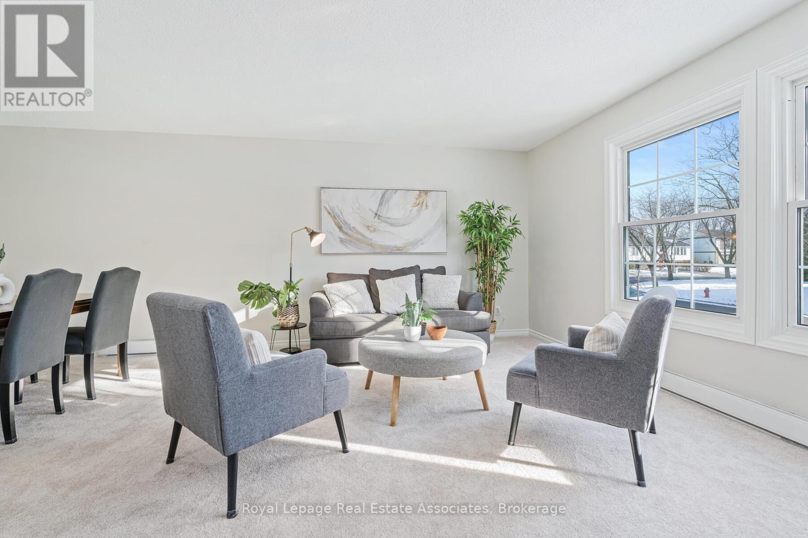 358 Mcnabb Crescent, Milton, Ontario  L9T 3G2 - Photo 11 - W12699370