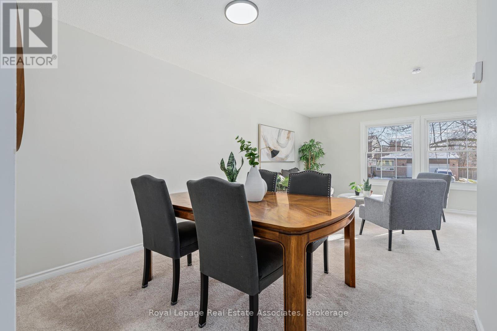 358 Mcnabb Crescent, Milton, Ontario  L9T 3G2 - Photo 14 - W12699370