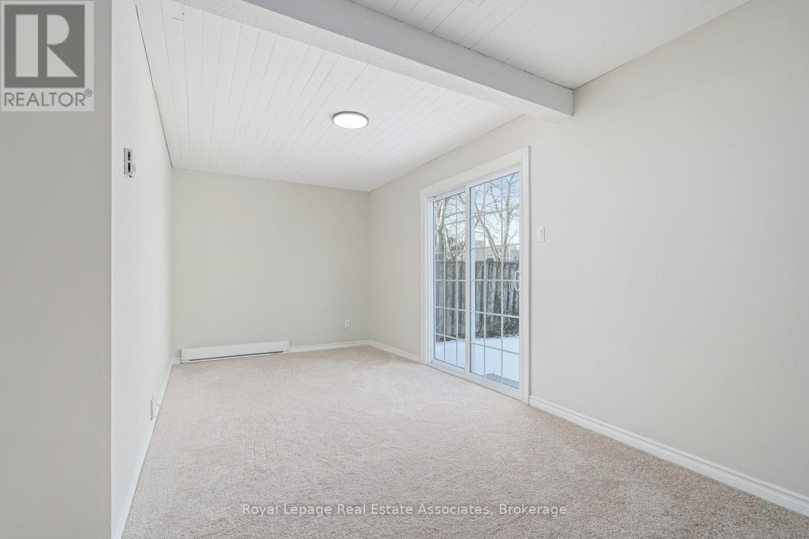 358 Mcnabb Crescent, Milton, Ontario  L9T 3G2 - Photo 6 - W12699370