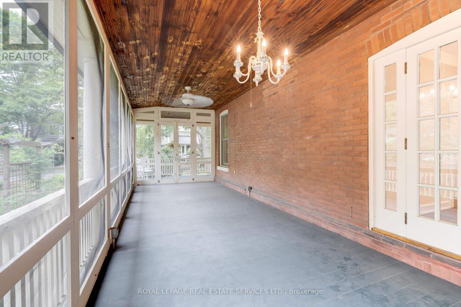 302 William Street, Oakville, Ontario  L6J 1E4 - Photo 17 - W12699376