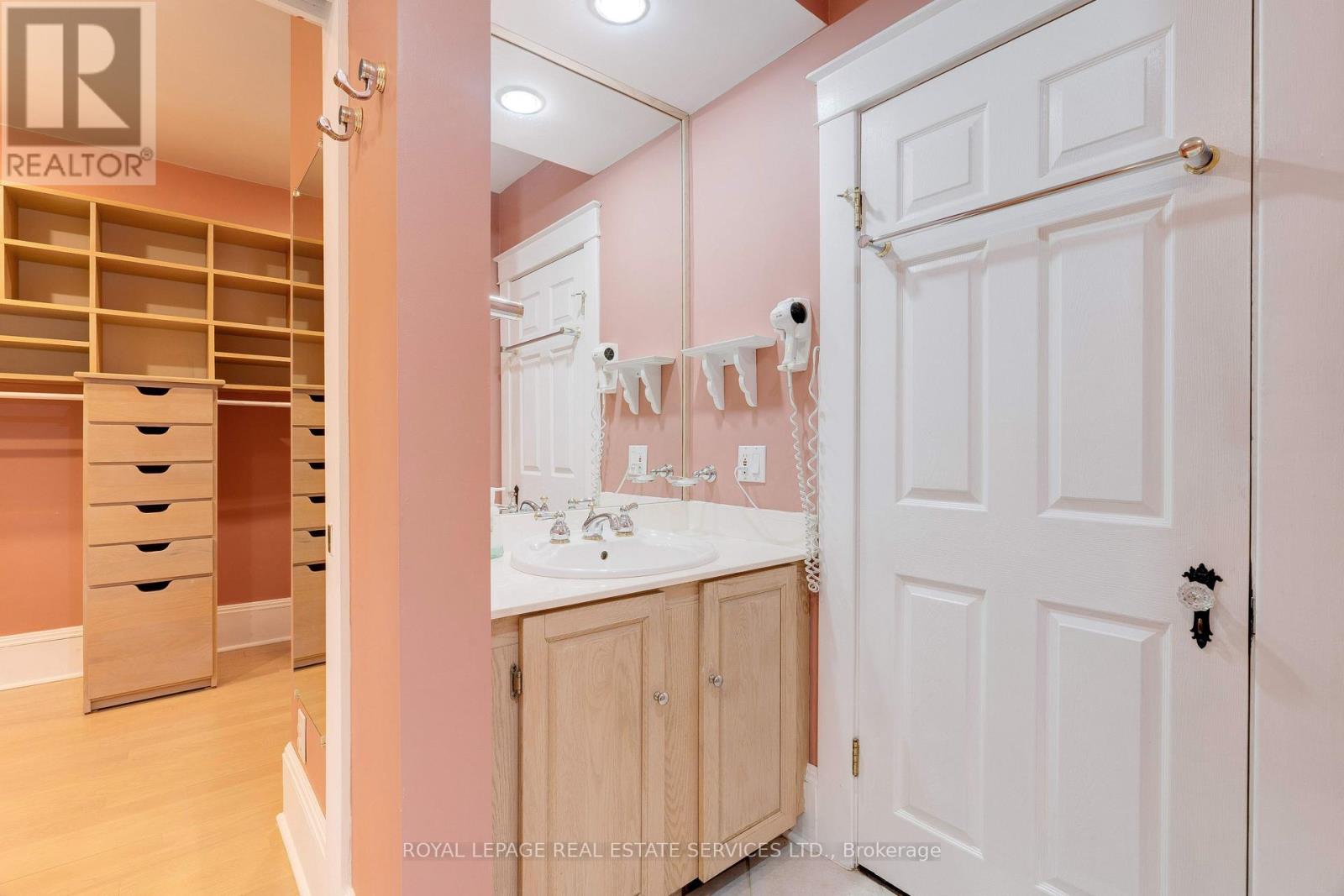 302 William Street, Oakville, Ontario  L6J 1E4 - Photo 25 - W12699376