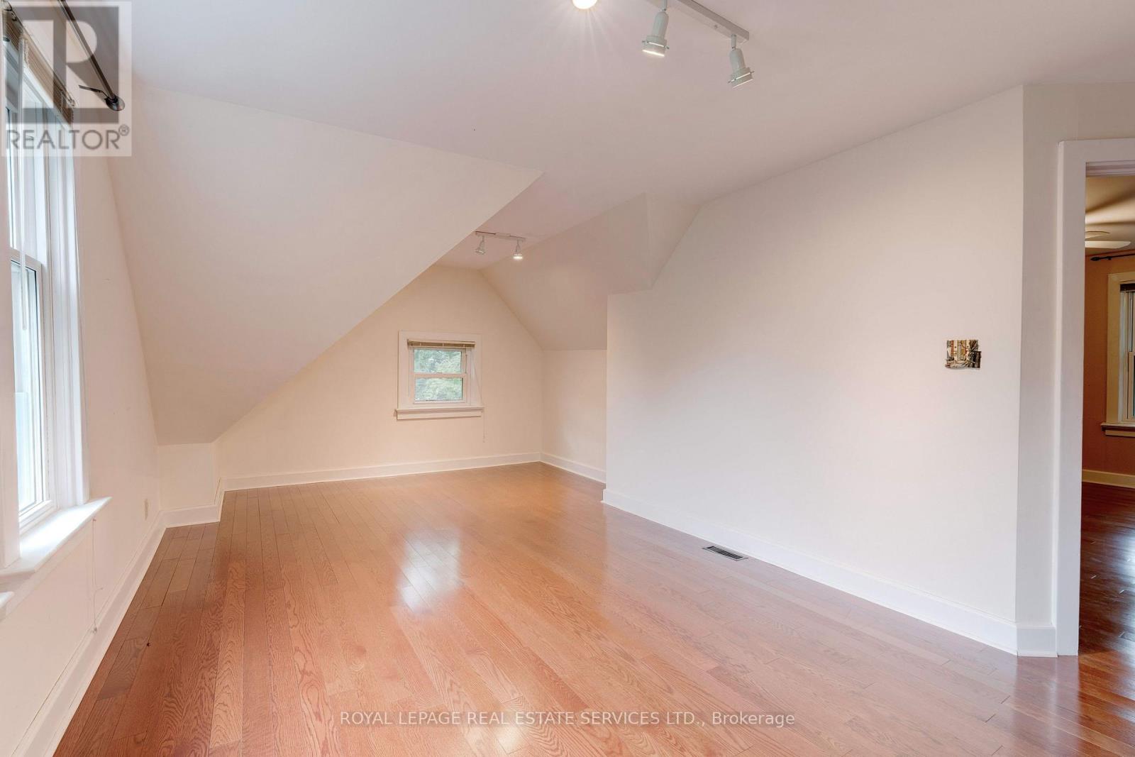 302 William Street, Oakville, Ontario  L6J 1E4 - Photo 29 - W12699376