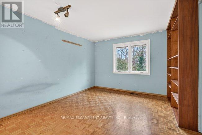 179 Digby Road, Oakville, Ontario  L6J 6A8 - Photo 15 - W12699416